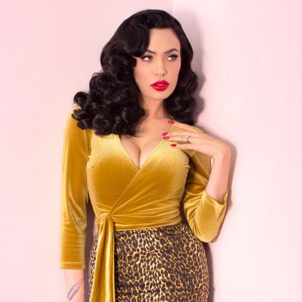 WRAP TOP IN GOLD VELVET - VIXEN BY MICHELINE PITT